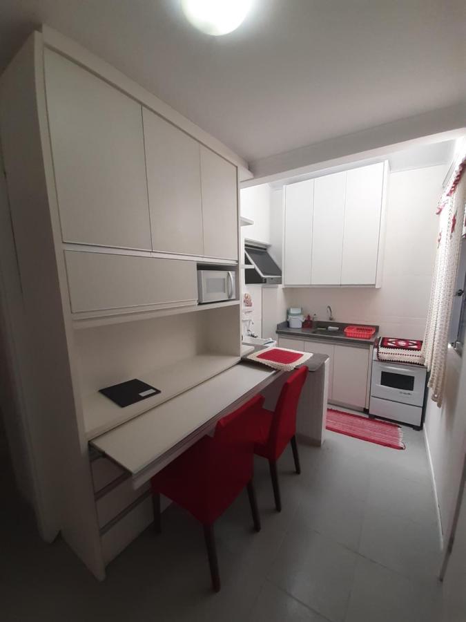 Apto Recém Reformado Em Floripa-continente Florianópolis